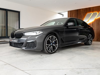 BMW 530