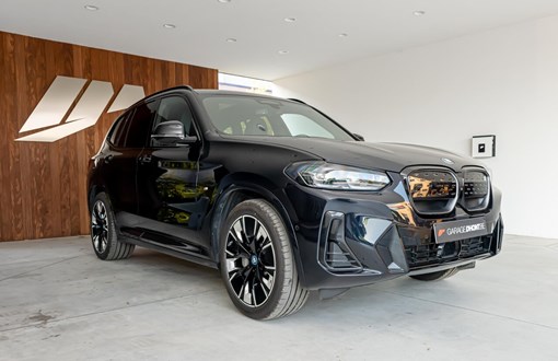 BMW iX3